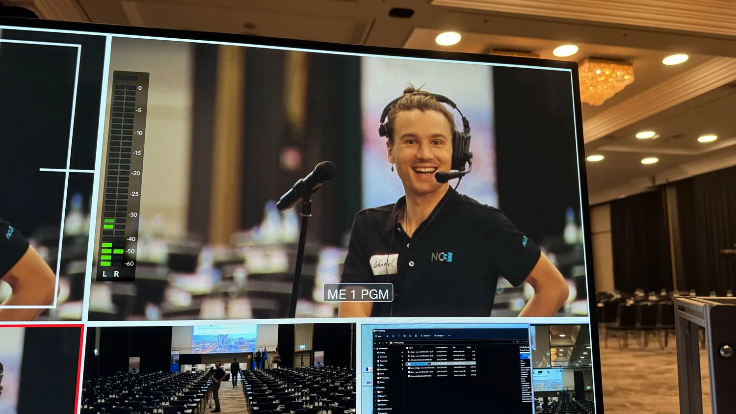 Liveproduktion einer Konferenz im InterContinental Berlin mit großem Publikum und Bühnenbild